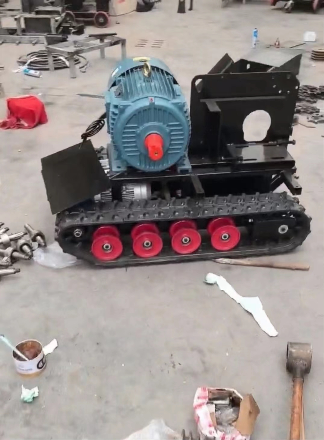 22 kw crawler wire saw machine - Image 10